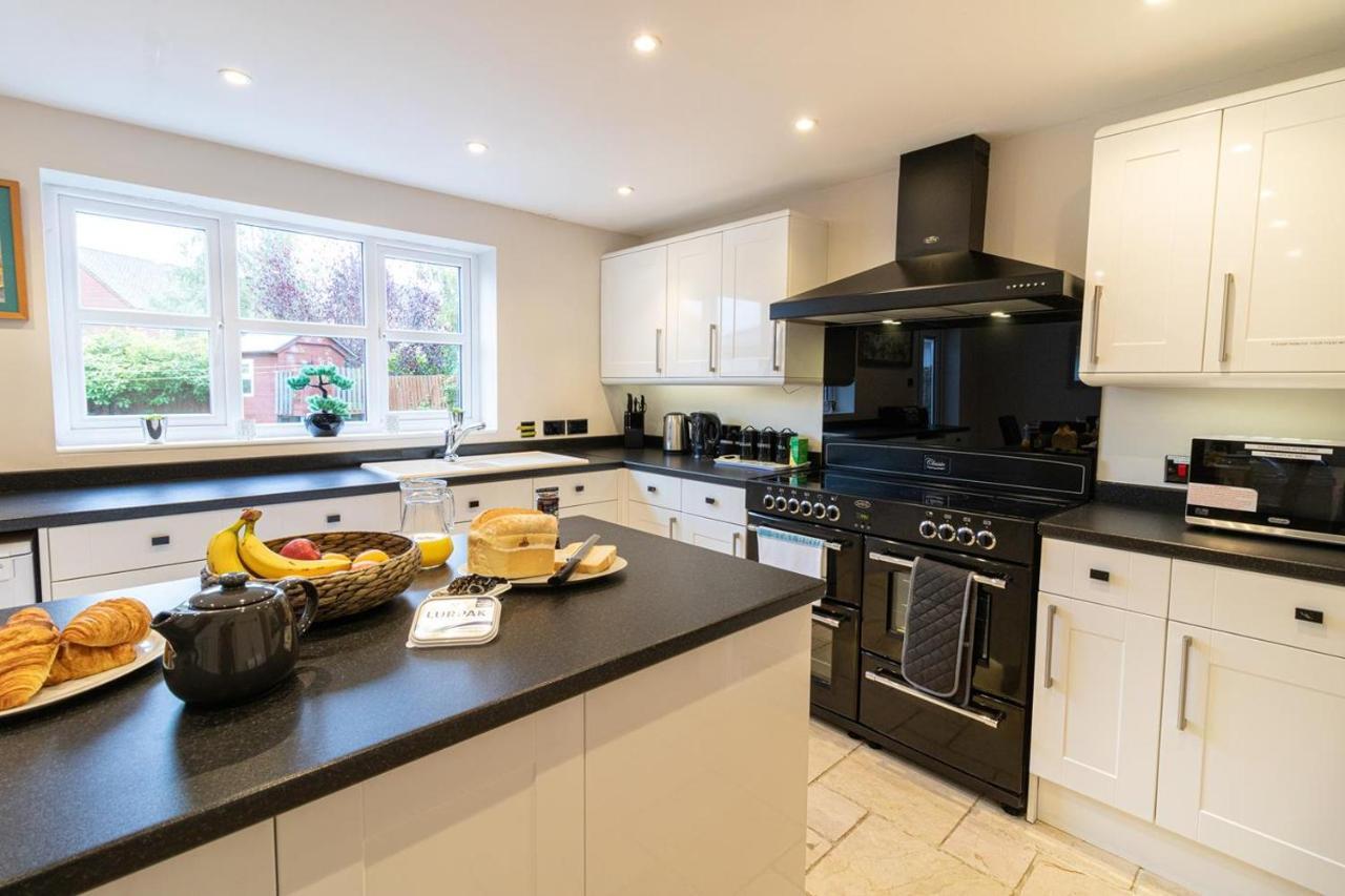 Cranesbill Serviced Accommodation - Bicester Oxfordshire ภายนอก รูปภาพ