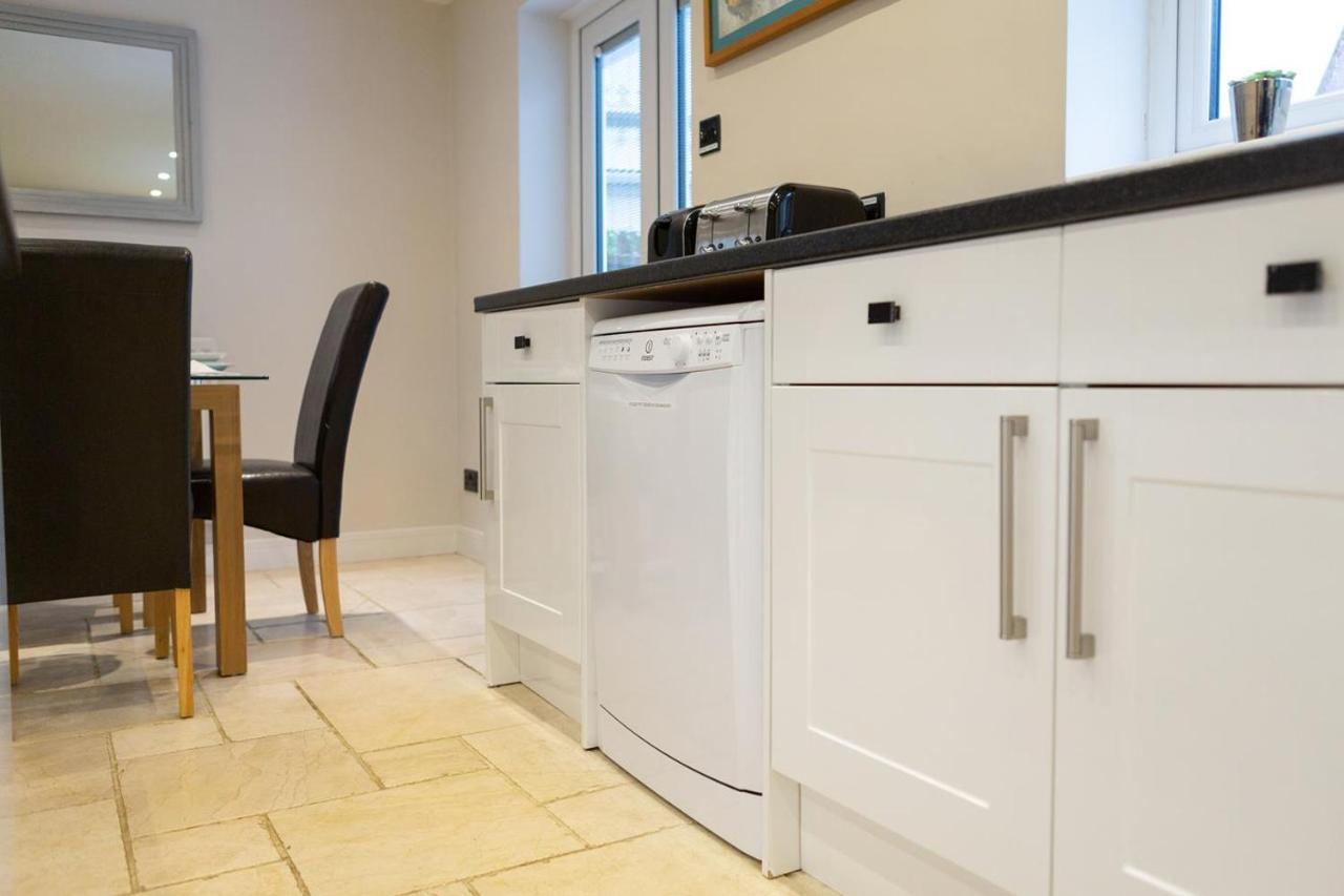 Cranesbill Serviced Accommodation - Bicester Oxfordshire ภายนอก รูปภาพ