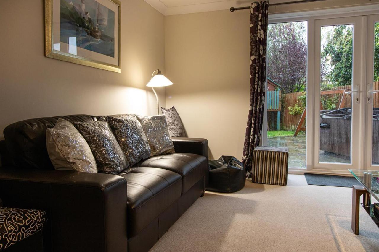 Cranesbill Serviced Accommodation - Bicester Oxfordshire ภายนอก รูปภาพ