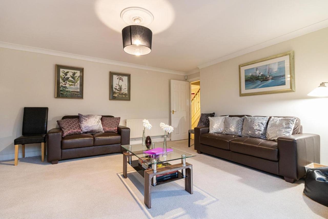 Cranesbill Serviced Accommodation - Bicester Oxfordshire ภายนอก รูปภาพ